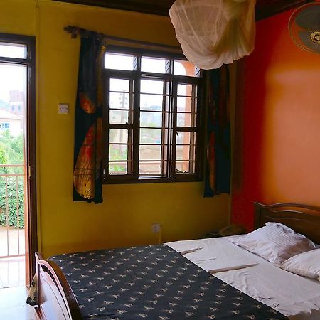 Hotel Acacia Kampala Luaran gambar