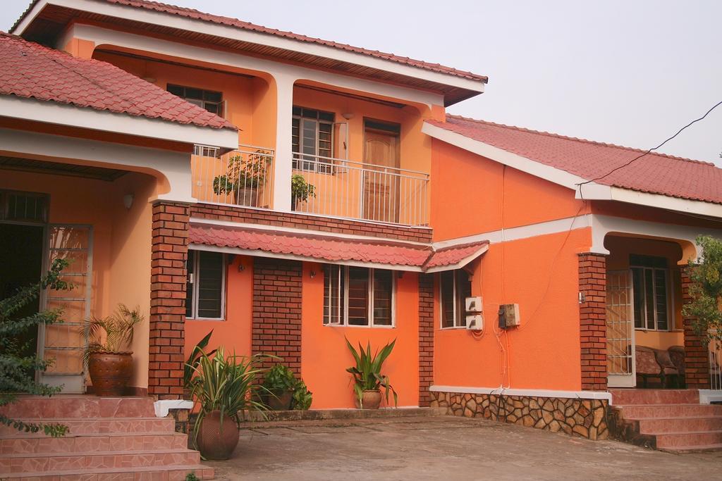 Hotel Acacia Kampala Luaran gambar
