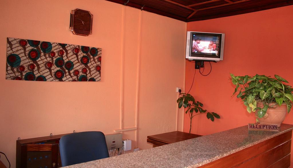 Hotel Acacia Kampala Luaran gambar