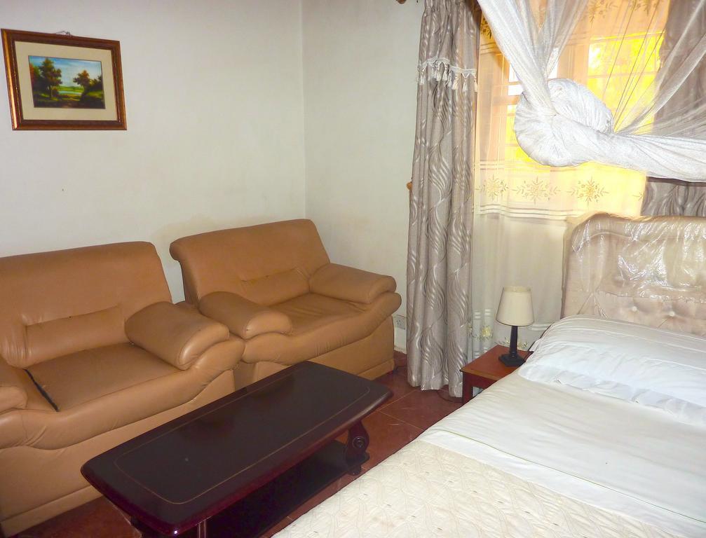 Hotel Acacia Kampala Luaran gambar